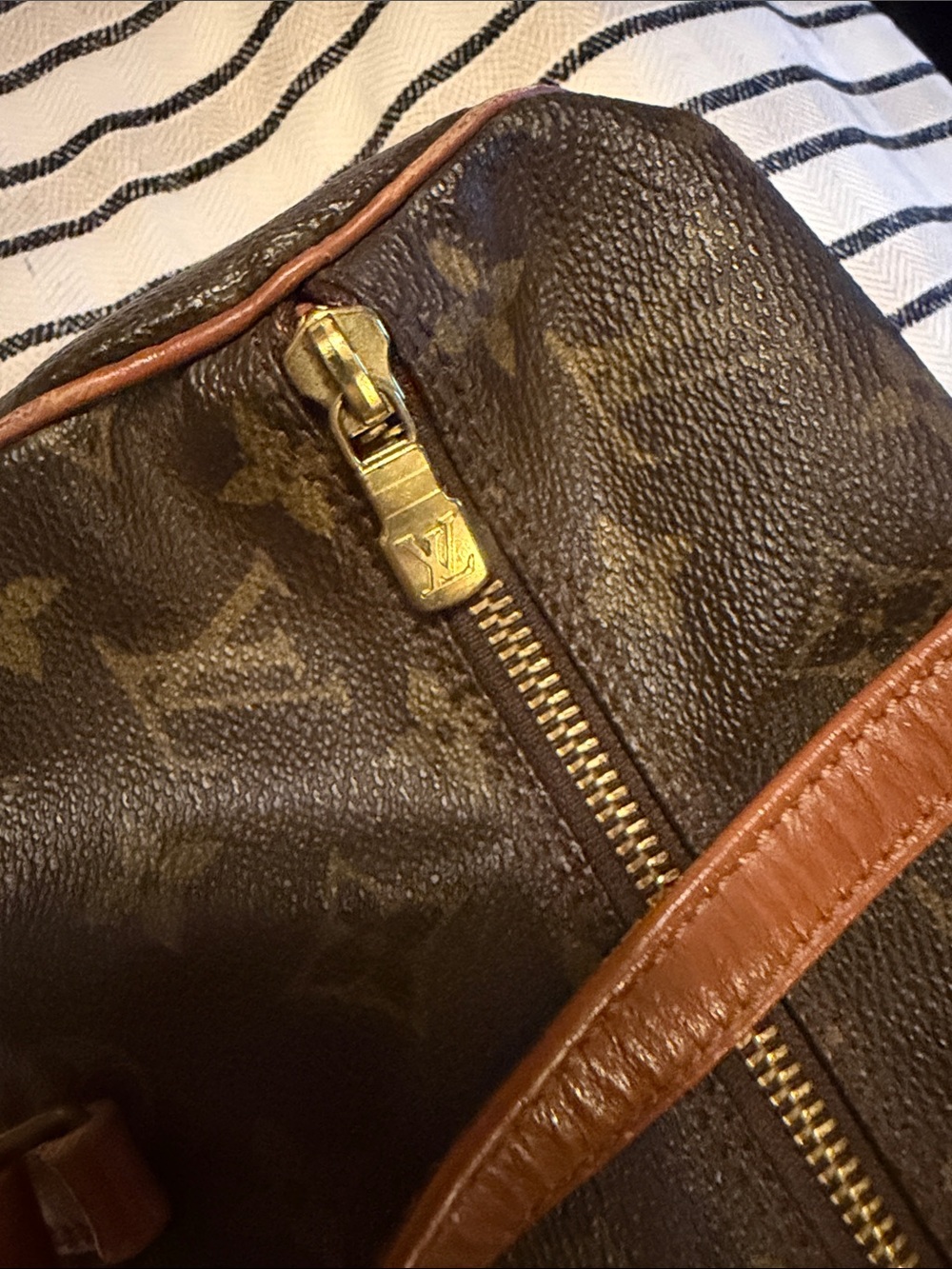 Louis Vuitton Monogram Barrel Bag in Brown and Tan - Picture 4 of 5